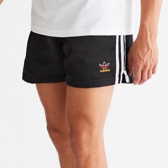 Rare Adidas Originals Football Nations Short - Picture 2 of 12